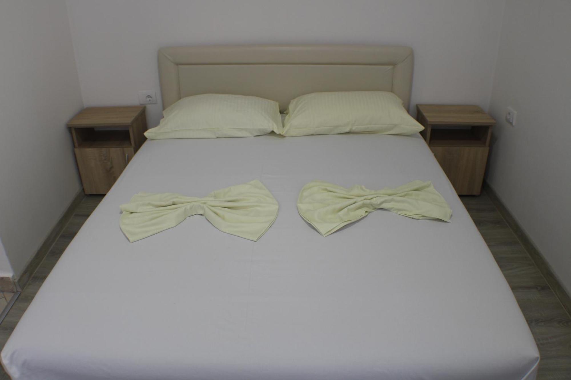 Gjinaj Apartments Ulcinj Bilik gambar