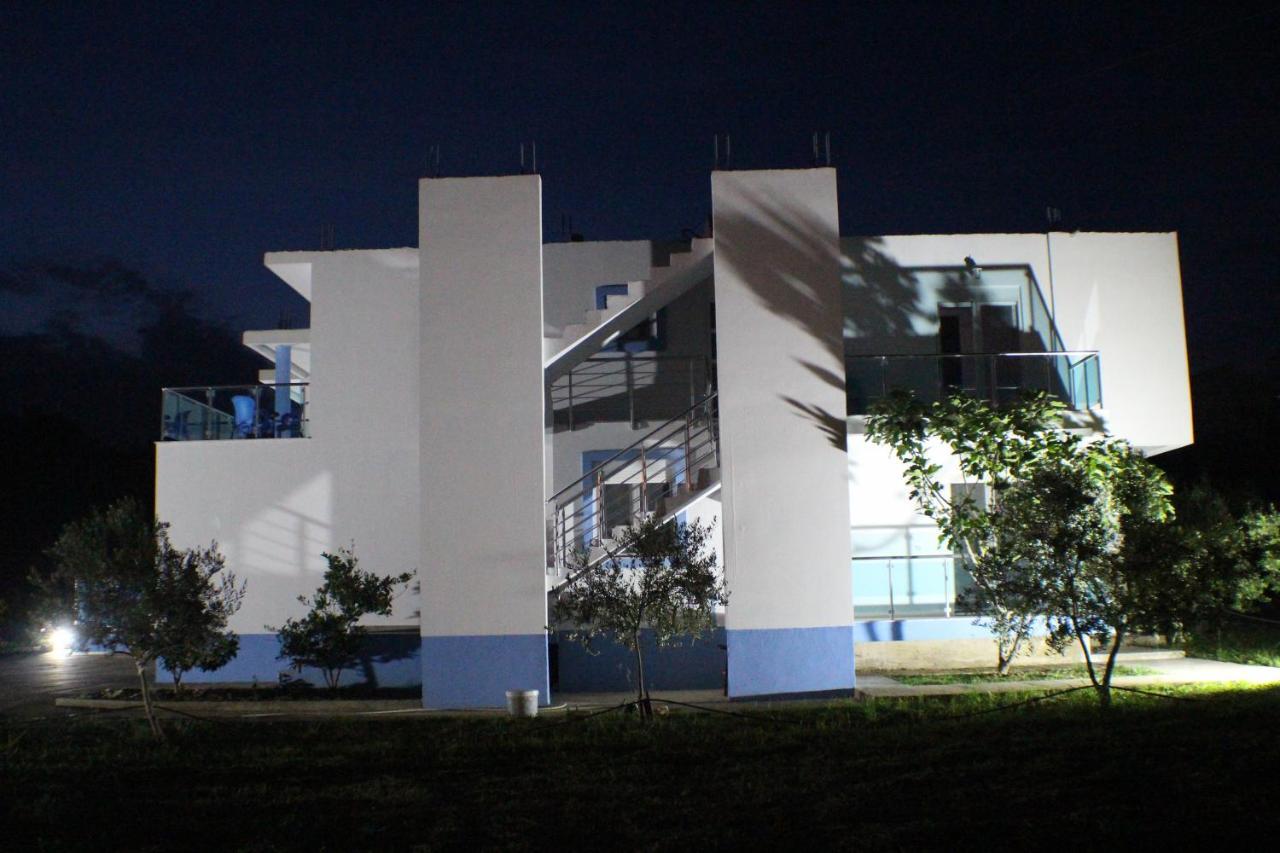 Gjinaj Apartments Ulcinj Bilik gambar